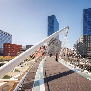 Vivienda Turistica De Prestancia Junto A La Ria De Nervion , Bilbao Espagne